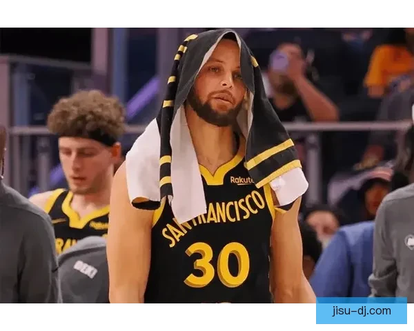 勇士官宣库里膝痛退赛一周不适